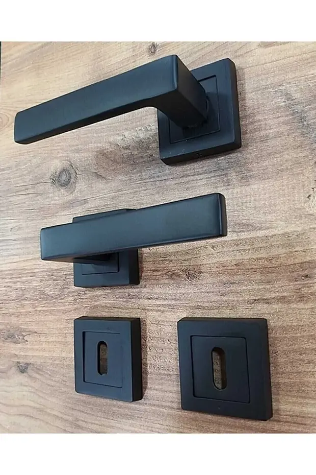 Mat Siyah Kare Rozetli Oda Kapı Kolu ( 1 Takım=2 Adet Kapı Kolu 2 Adet Alt Rozet )